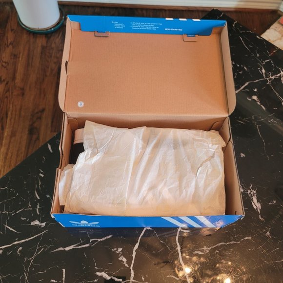 Black and White Adidas Superstar Originals Size 9.5 - Picture 8 of 9